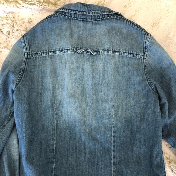H&M Ombré Denim Button-down - Picture 5 of 5